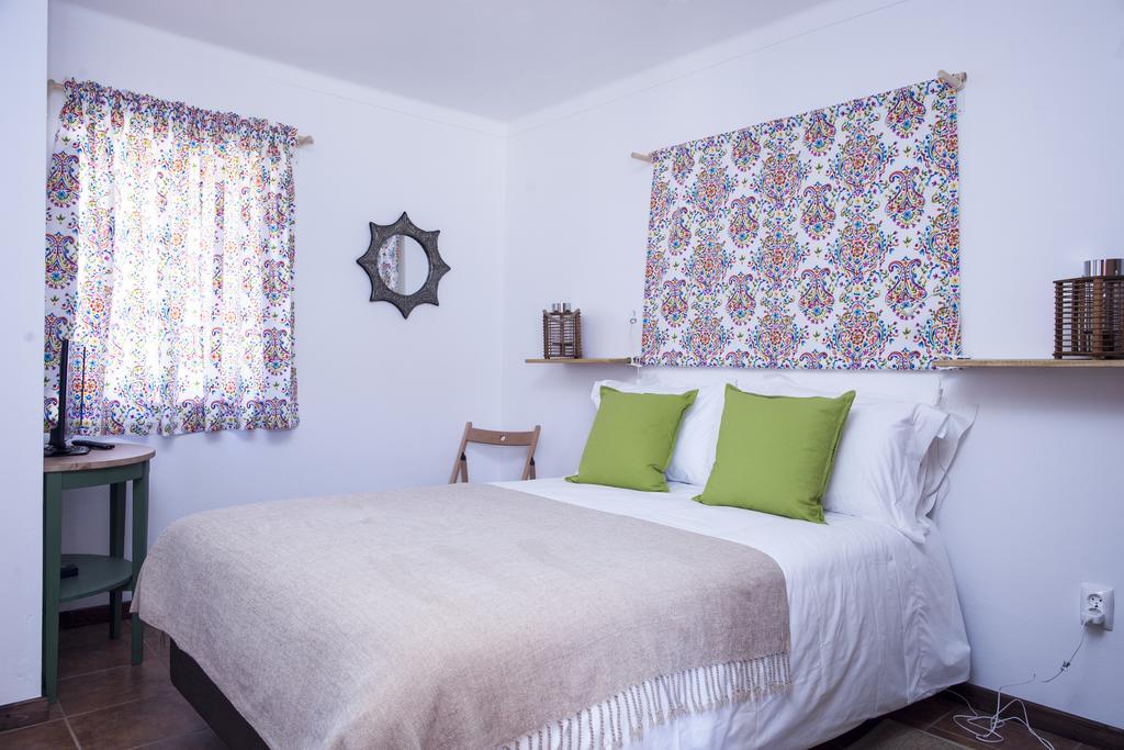 Refugio Do Monte Guest House Odemira Room photo